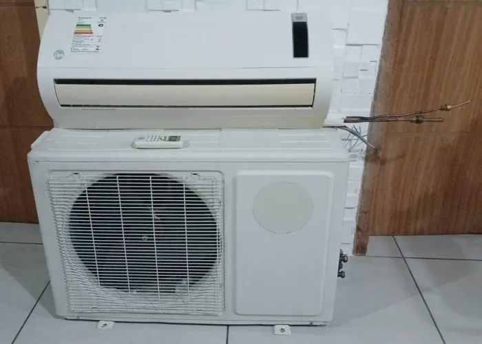 SPLIT RHEEM 9000btus Quente e Frio