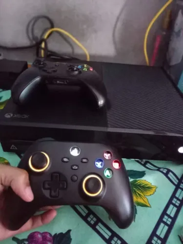 Vendeu Xbox one fat