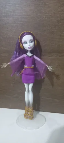 Boneca monster high