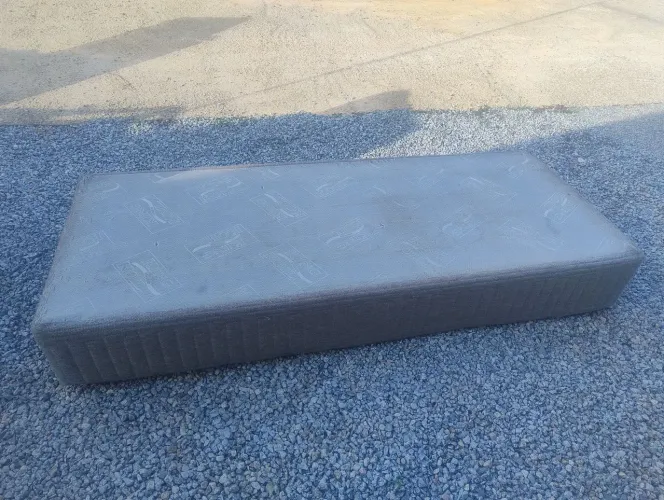 Base cama solteiro.