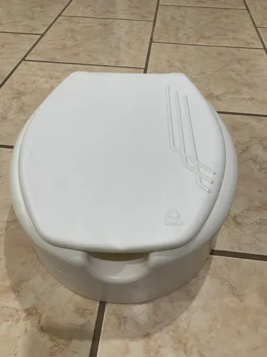 Assento Sanitário Elevado 13 cm para Idosos e Pessoas com Mobilidade Reduzida