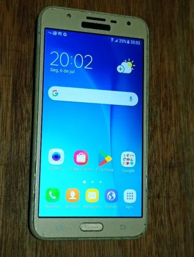 Celular J7 neo funcionando perfeitamente bateria entrada carregador bons tudo ok 