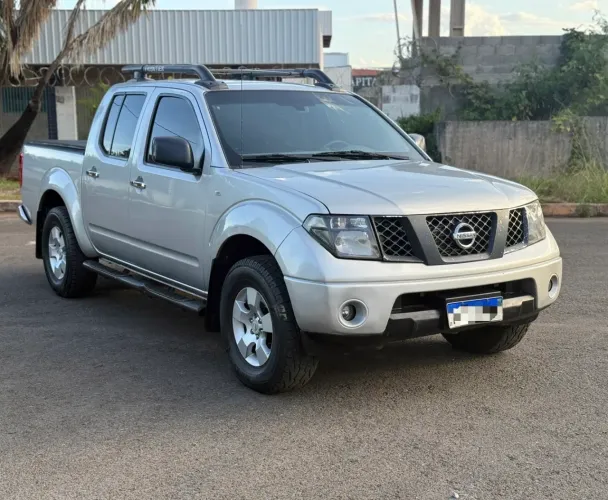 Nissan Frontier Se/se Strik CD 4X4 2.5 TB Dies. 2011