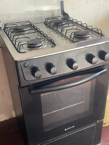 Vendo fogão 4 bocas usado