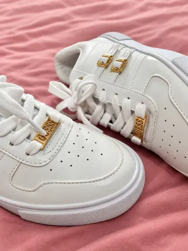 Tênis Guess 37 Branco, novo