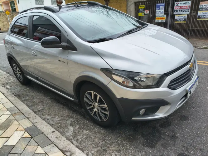 Chevrolet Onix Activ 1.4 8V Flex Mec. 4P 2017