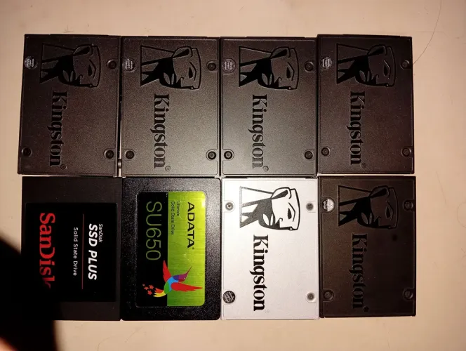Lote 8 SSDs 120gb