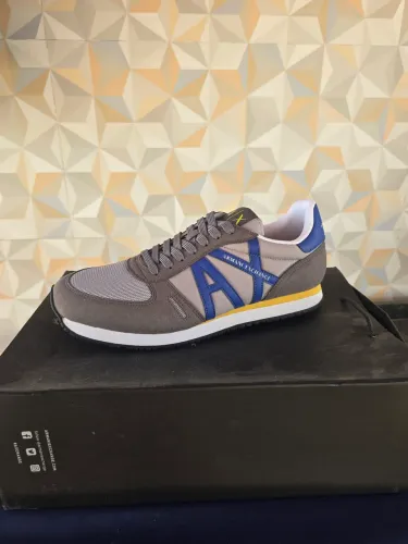 Tenis Armani Exchange Grey