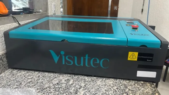 Máquina Router Laser VS4040L Corte e Gravação 40x40cm 50w VISUTEC