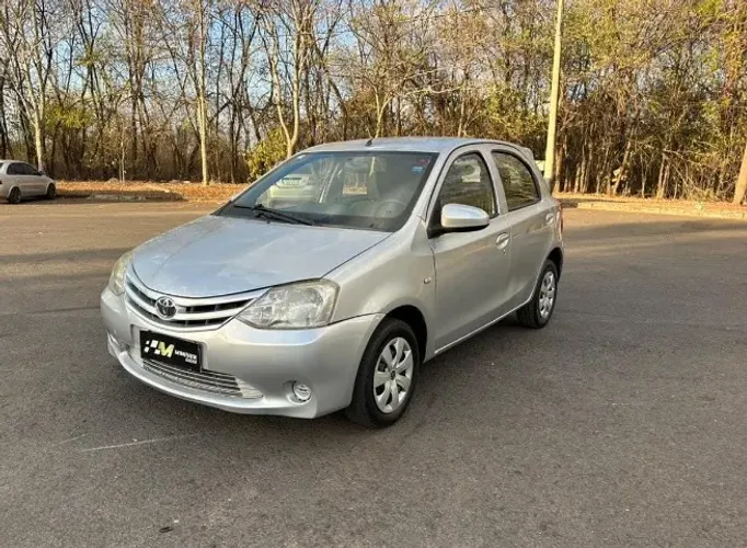 Toyota Etios X 1.3 Flex 16V 5P Mec. 2016