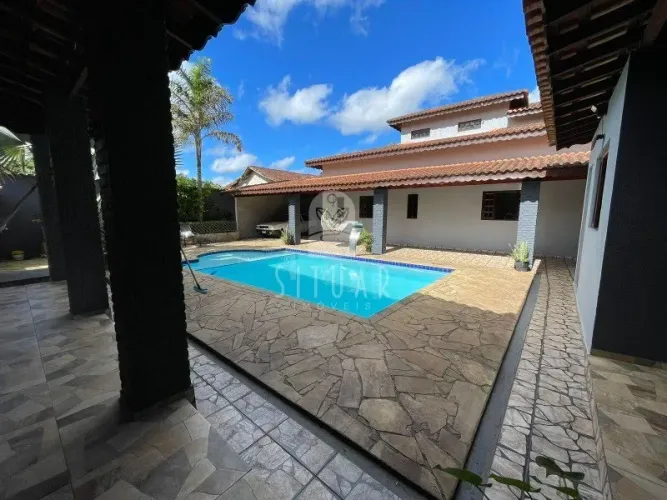 Casa com piscina em bairro tranquilo de Juquitiba - Conforto, lazer e praticidade no seu d