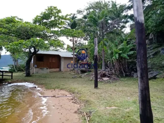 Terreno à venda Costa da Lagoa da Conceição em Florianópolis escritura pública