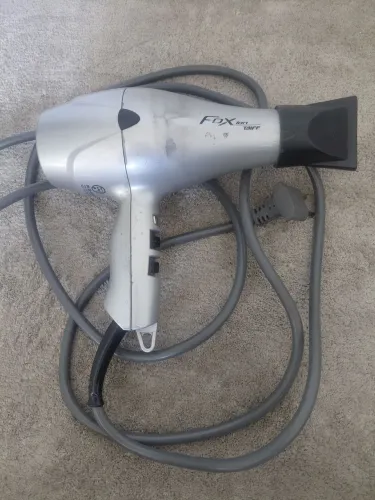 Secador de cabelo