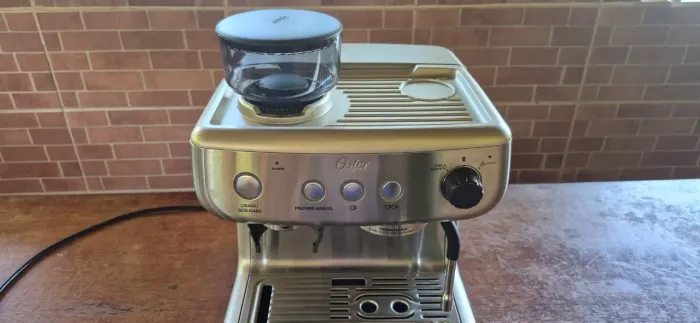 Cafeteira Expresso Oster Xpert Perfect Brew 127V 