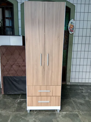 Guarda roupas solteiro novinho. Medidas abaixo.