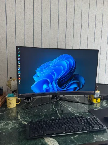 Vendo monitor Asus Rog strix xg32vc 170hz 1440p