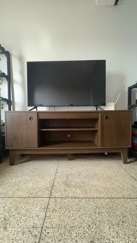 Rack para TV 1,60m com 2 Portas e Prateleiras
