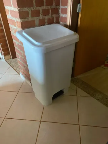 Lixeira PVC 100L