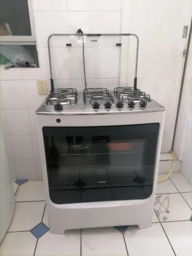 Fogão Consul 5 Bocas Bivolt Inox e Forno 96L - Seminovo