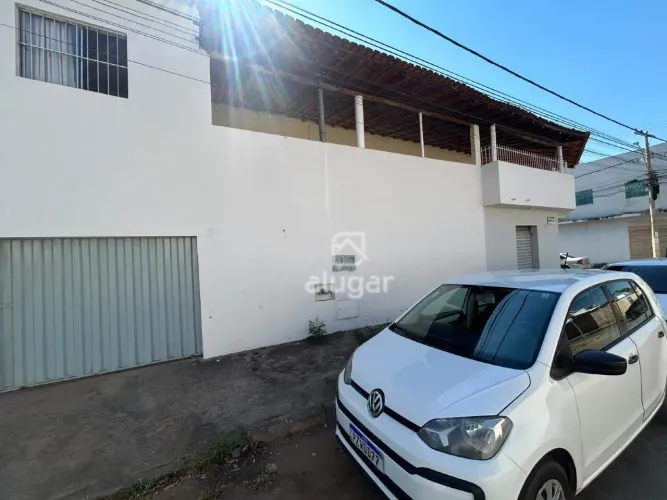 Casa residencial com 3 quartos para aluguel no Centro de Montes Claros