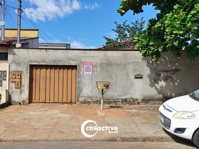 Casa com 3 Quartos + 2 Moradias Jardim Califórnia, Goiânia
