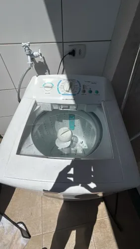 MÁQUINA DE LAVAR ROUPA 