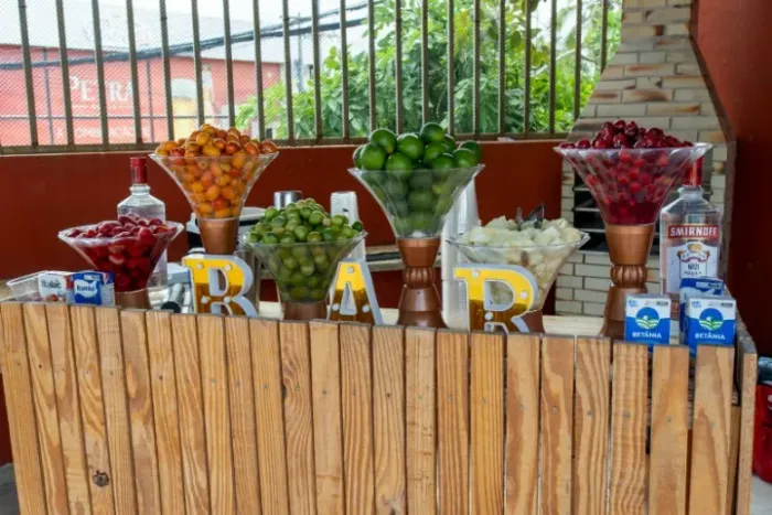 BARTENDER EVENTOS  --  Whats CONTATO CHAMA  -->(71)9-8_6_1_5 - 0_8_9_3