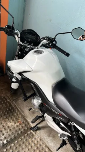 vendo ótima moto Titan 160 cargo bem conservada 