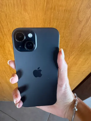 ? iPhone 15 Preto | Única Dona | 89% Bateria | R$ 2.900 ?