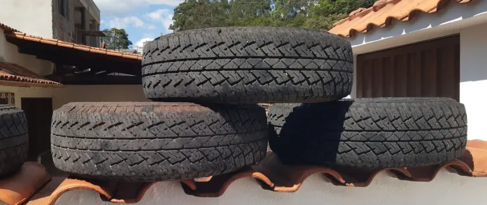 Pneus 205/70r15 A/T