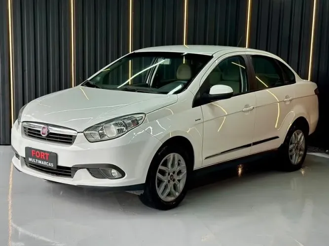 Fiat Grand Siena Essence Dual. 1.6 Flex 16V 2015