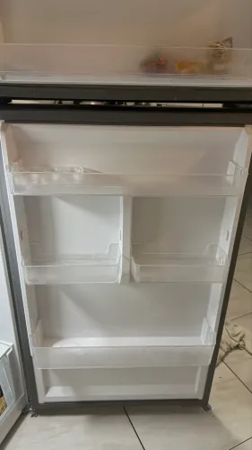 Geladeira Midea