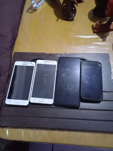 Celulares para retirada de peças