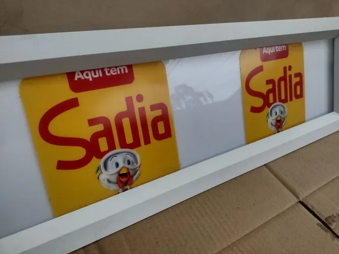 Luminoso de mercado de propaganda de chapa de aço e acrílico