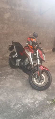 Moto zera pra sair logo zero detalhes atenção sem golpes so venda valor avista tem negocia