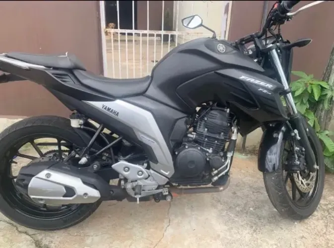 Moto fz 25 2023