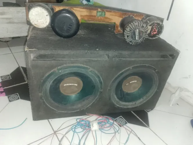 Som automotivo