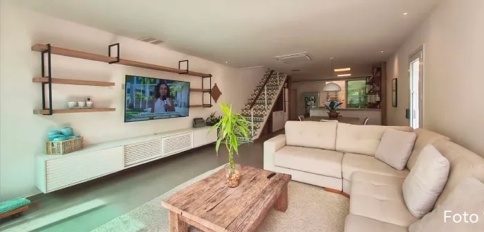 MARAVILHOSA CASA MOBILIADA COM 270M² CONSTRUÍDO