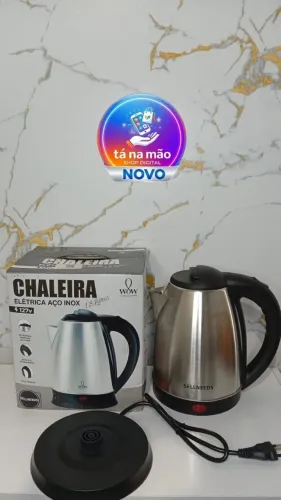 Chaleira Elétrica em Inox.