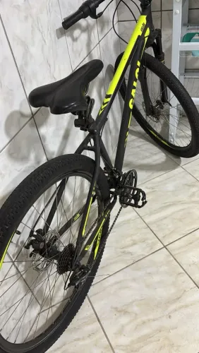 Vendo bicicleta (pneus novos)