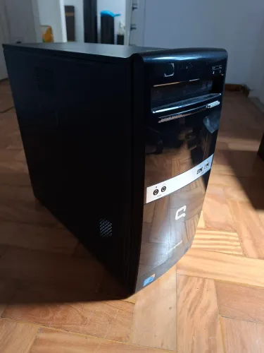 CPU Compaq Intel Core 2Duo, 320GB de memória, 4GB de RAM, OS Linux Mint