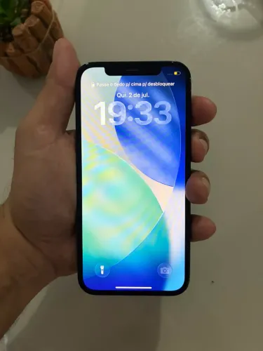 Apple iPhone 12