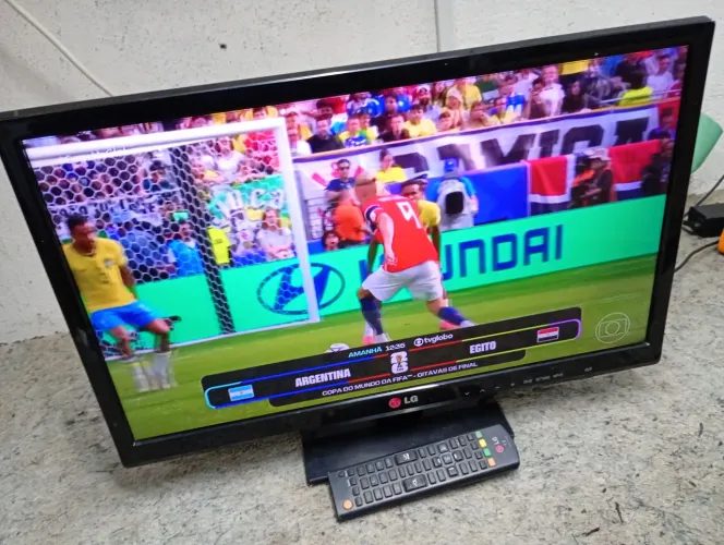 Tv monitor lg 22 polegadas.