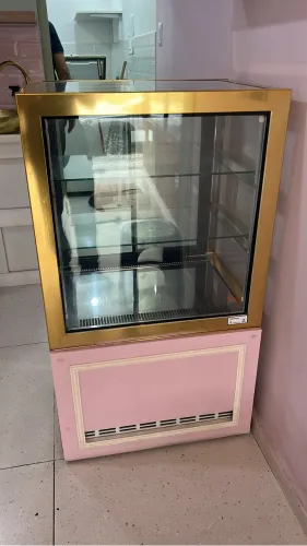 Balcão Refrigerado 70cm Dourado - 220V - Omega