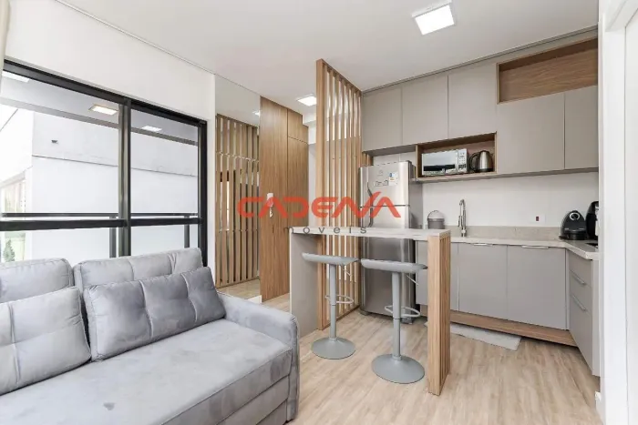 Apartamento com 1 quarto e 1 vaga para aluguel no Batel