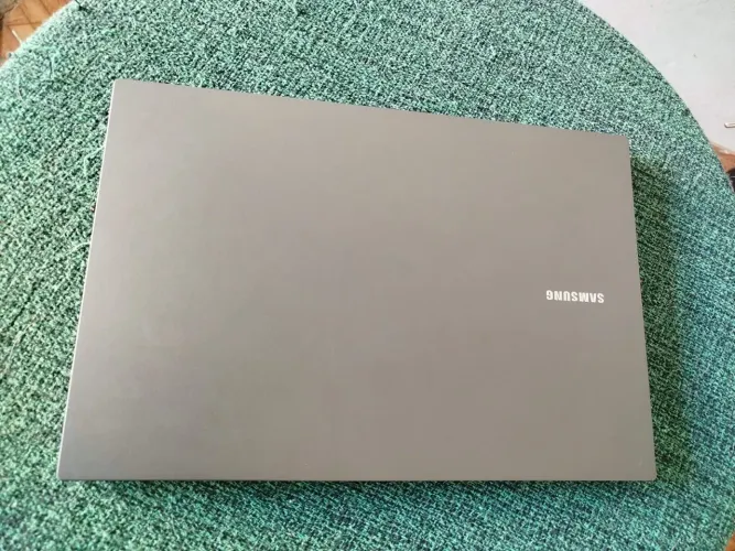 Vendo Notebook Samsung Book