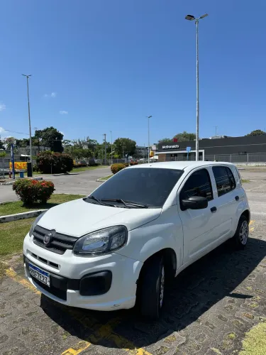 Fiat Uno Attractive 1.0 EVO Fire Flex 8V 5P 2021