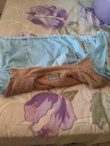 Jaqueta jeans com lã por dentro