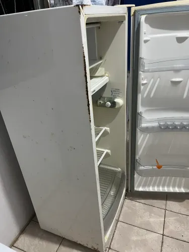 Geladeira cônsul