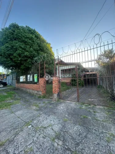 Terreno à venda no bairro Espírito Santo com área de 90 m², pronto para construir.